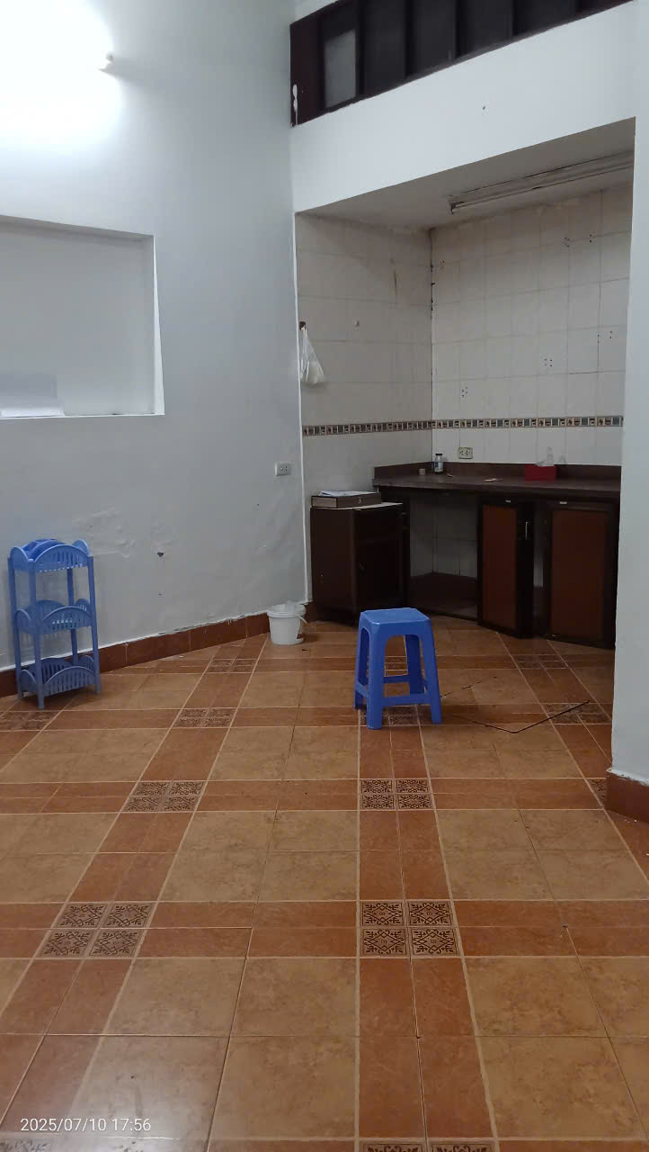Cho thuê MBKD ngõ ô tô Huỳnh Thúc Kháng, 4 tầng x 72m2 Cà Phê, Home Stay, Spa - Ảnh 3